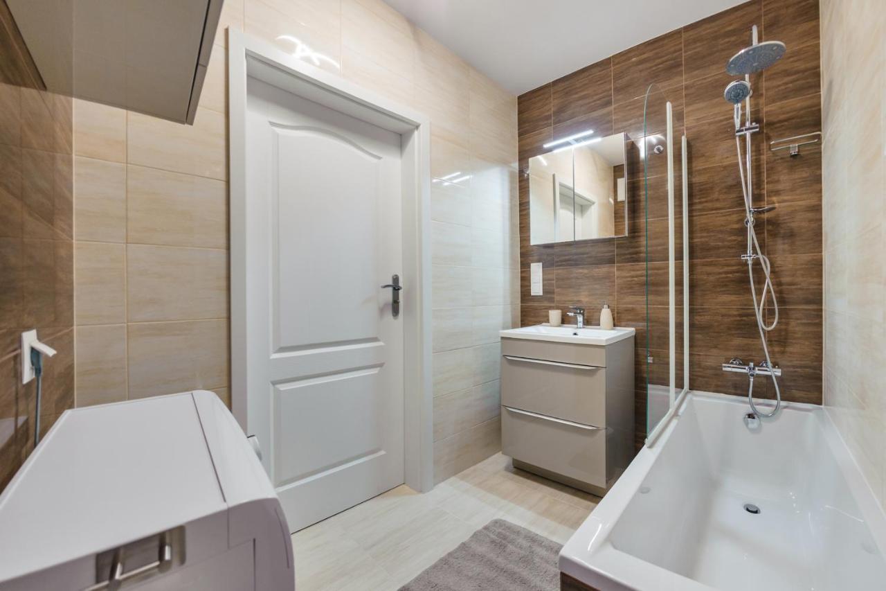 Apartamenty Sun & Snow Front Park Γκντανσκ Εξωτερικό φωτογραφία